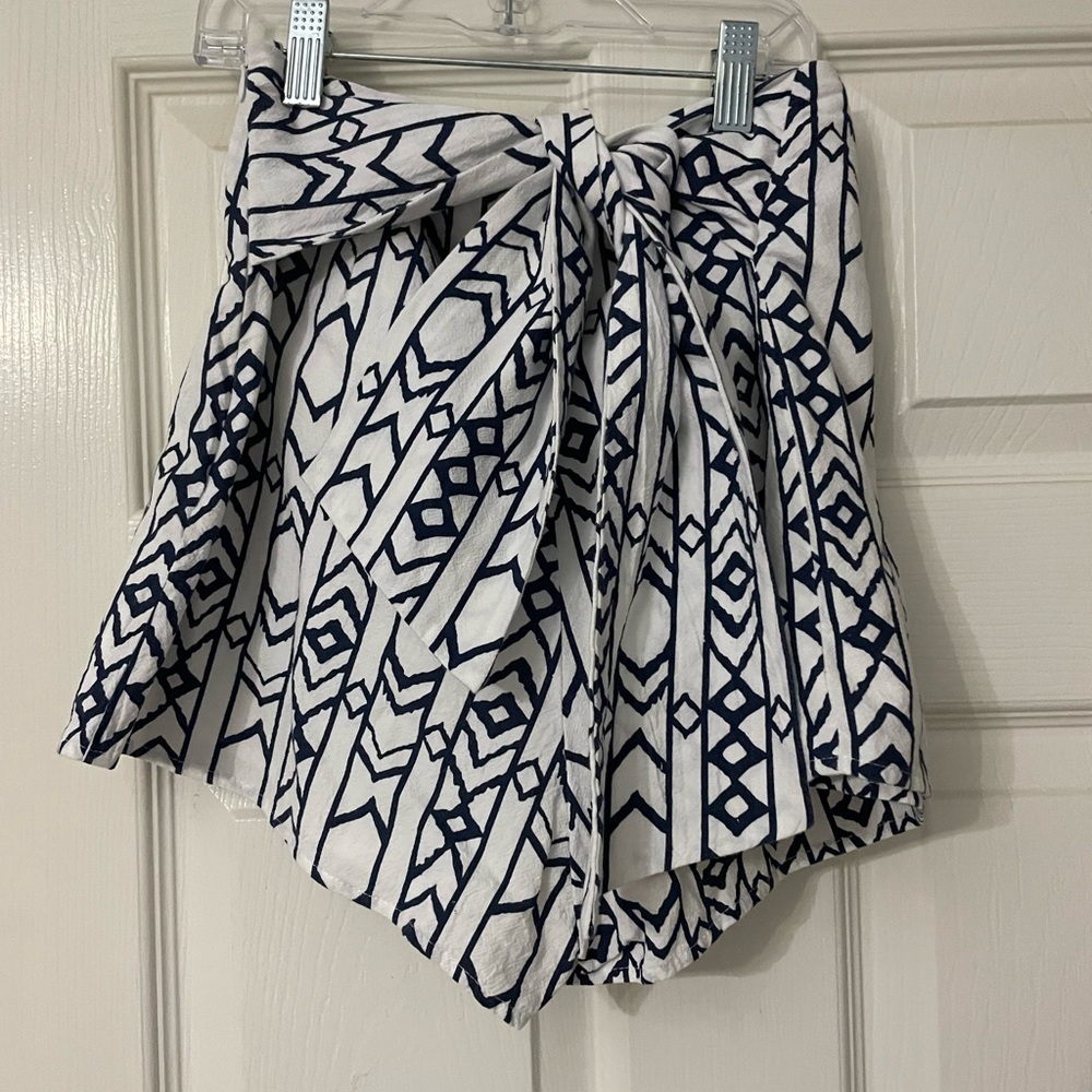 Navy and white patterned front tie shorts